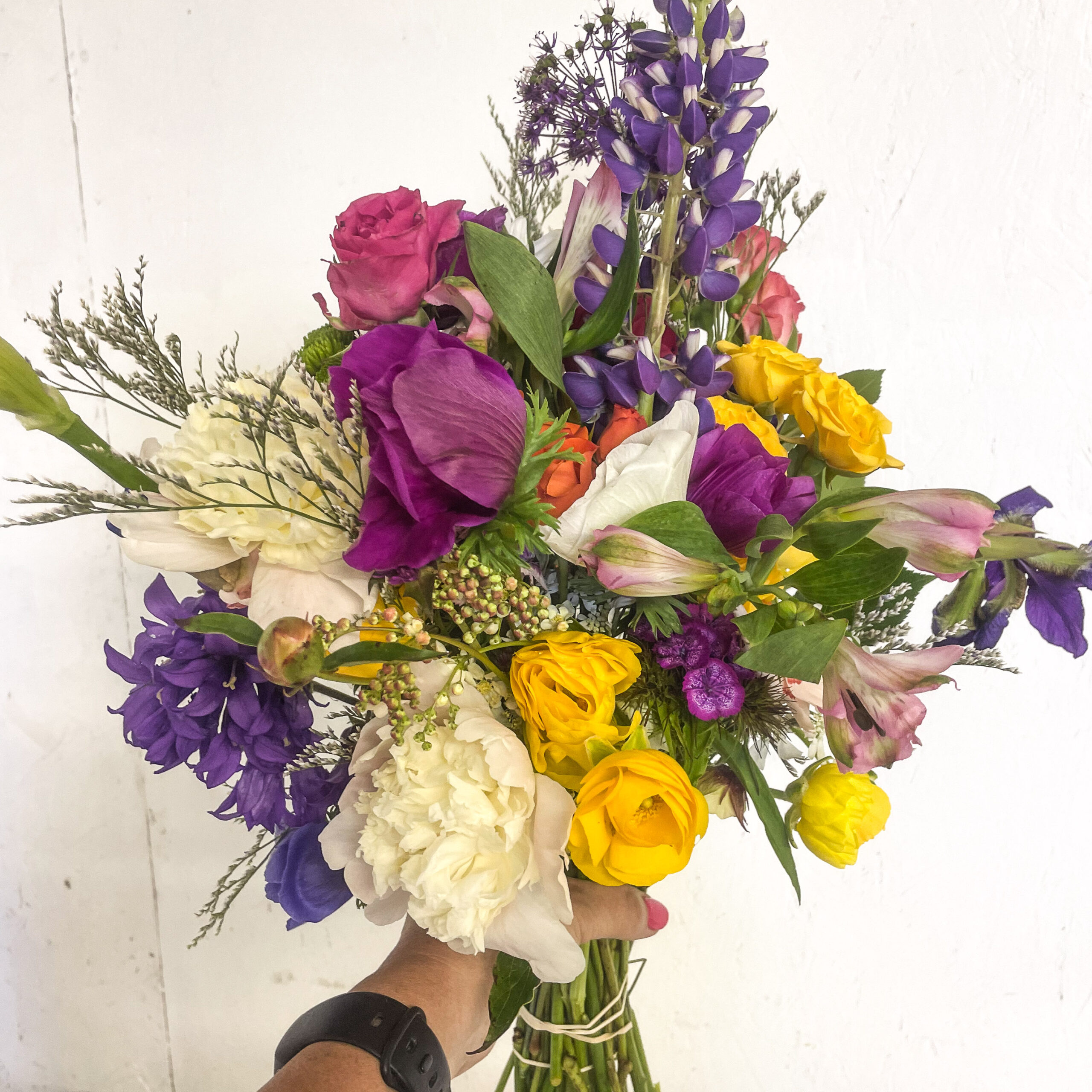 A beautiful bouquet of flowers